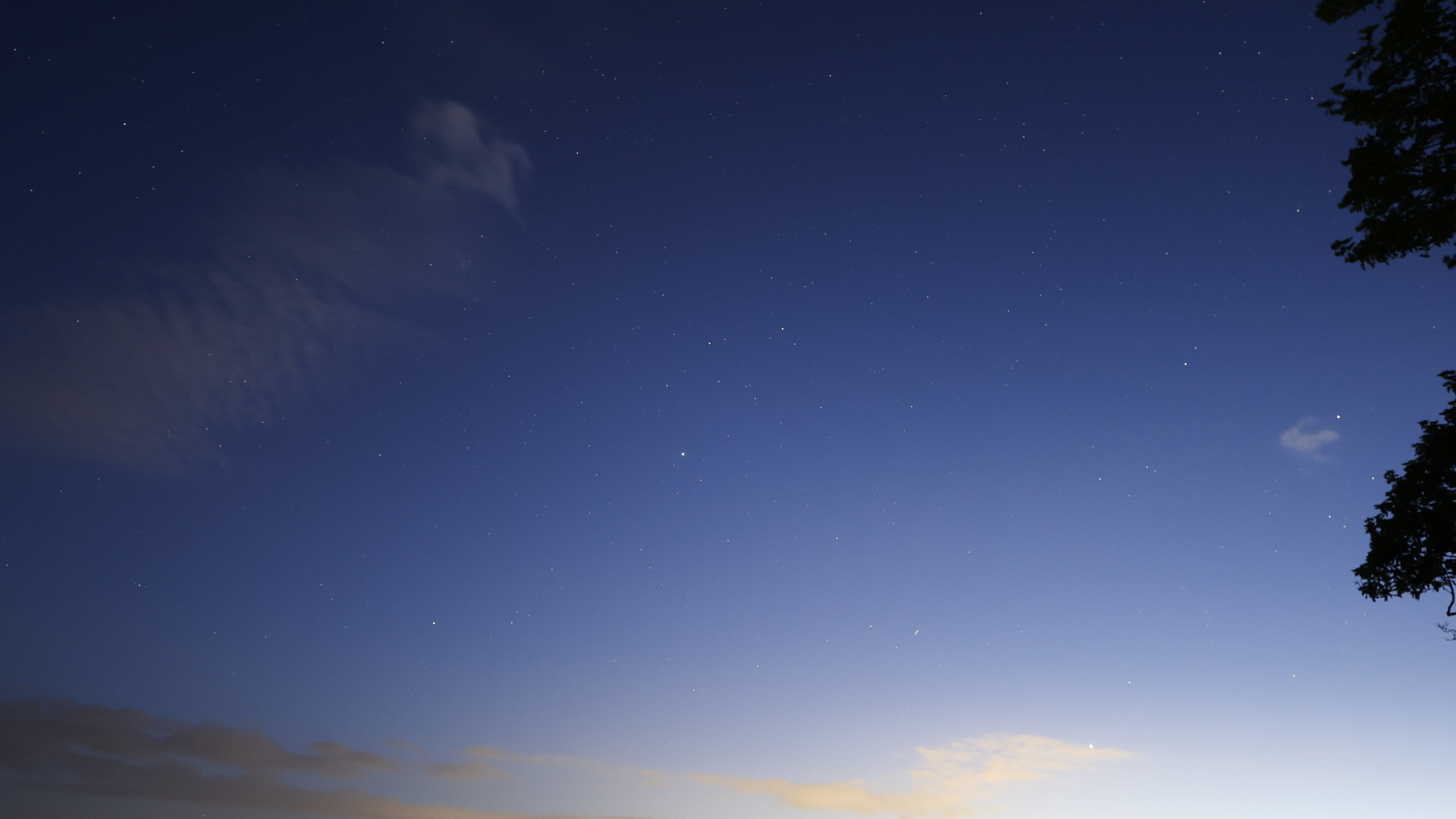 Jupiter, Pollux and Castor as imaged by the Canon EOS R6 III.
