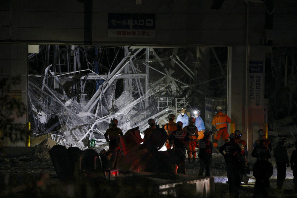 newswrapjapanearthquake 1024  215 683 jpg