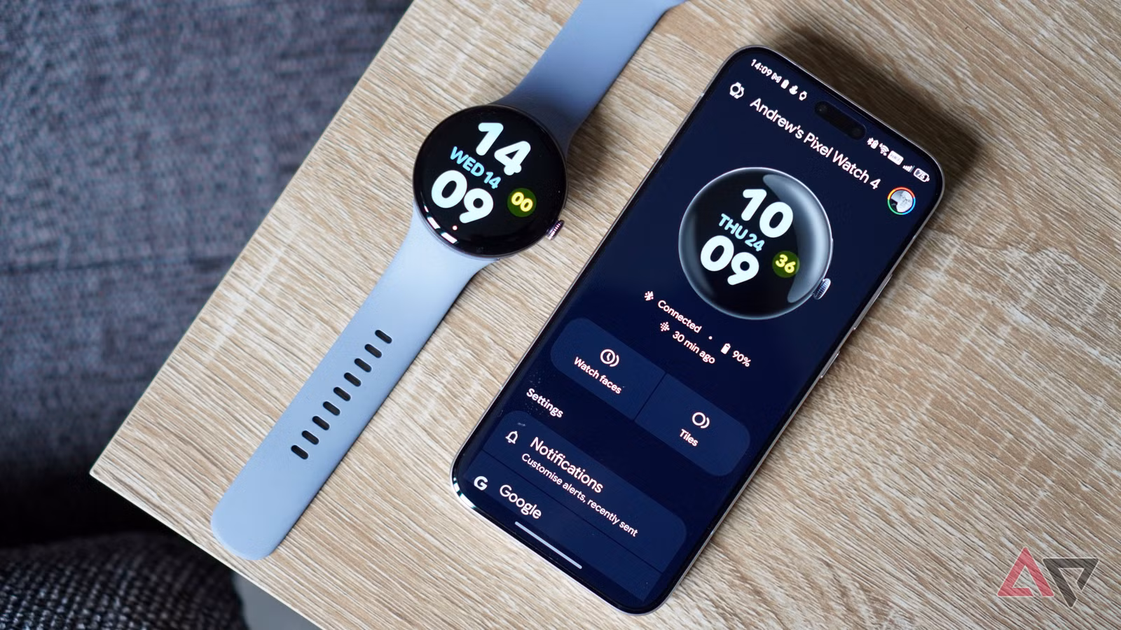 صورة مميزة: لقد قمت بتبديل إعداد خلفية واحد لنظام التشغيل Wear Os وشاهدت عمر البطارية يتضاعف على الفور
