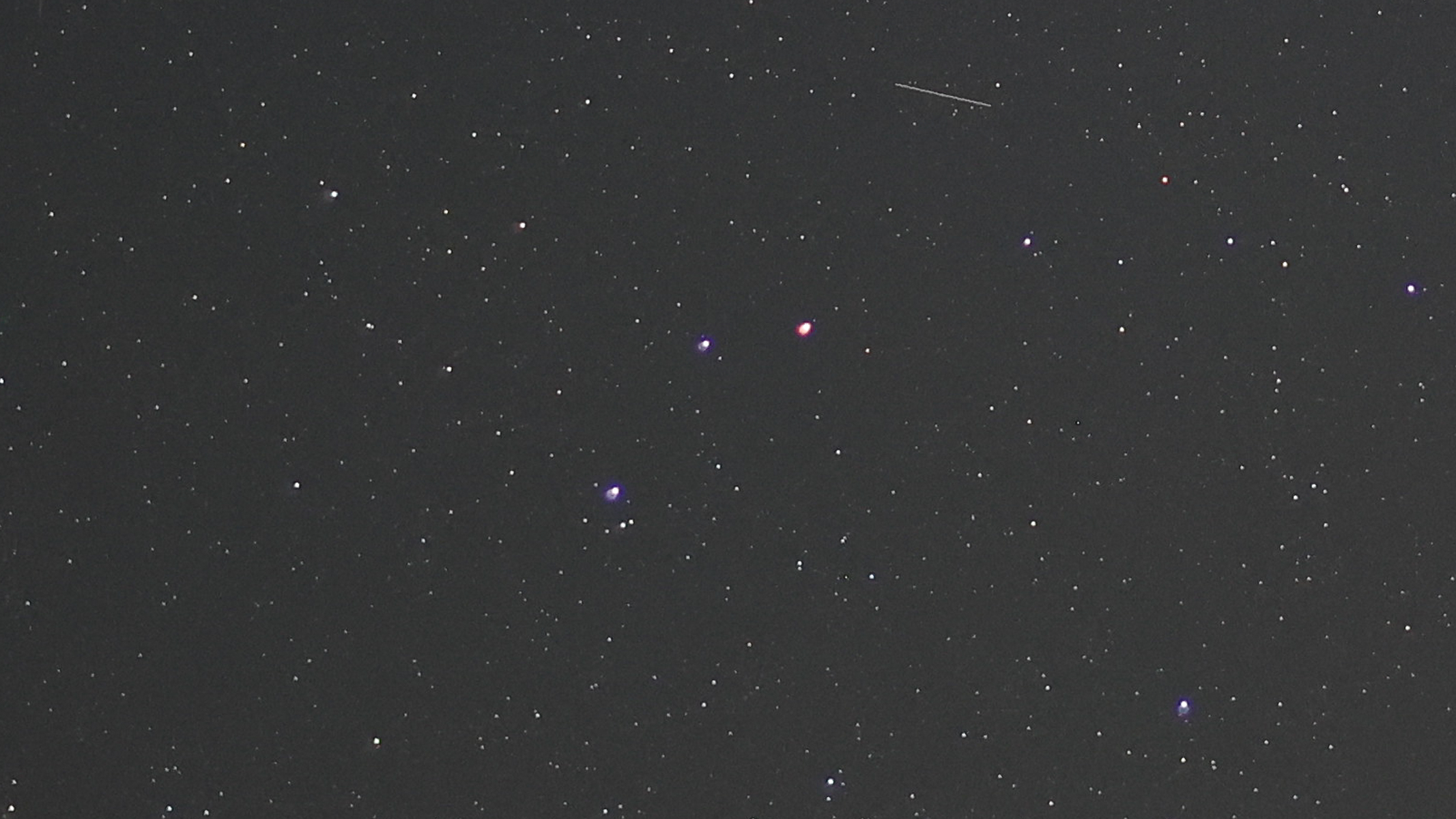 Orange star Pi Herculis next to Rho Herculis, as imaged by the Canon EOS R6 III.
