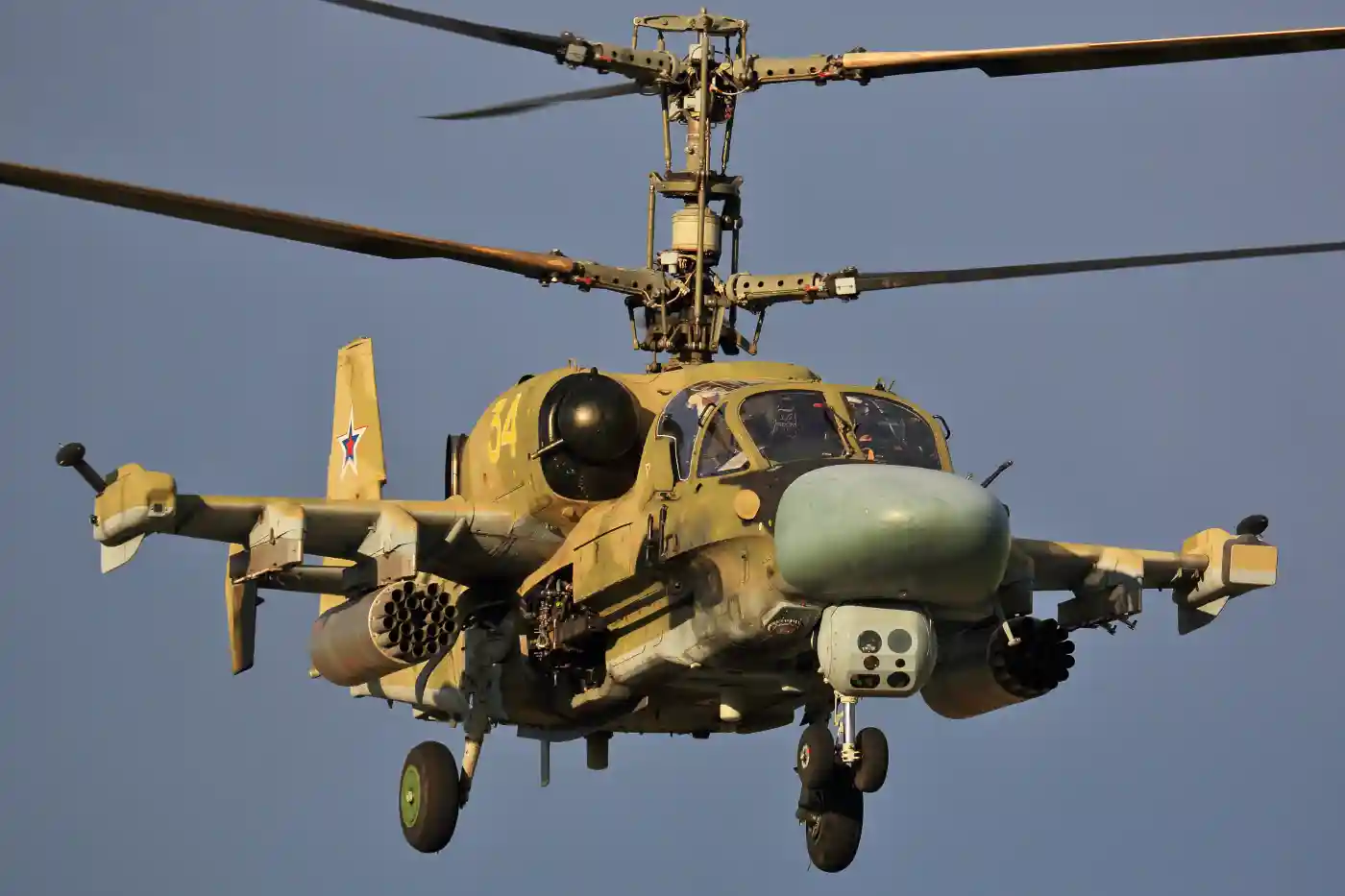 روسيا تحول مروحية «كا-52» إلى صياد للمسيّرات بصواريخ «فيخر-1»