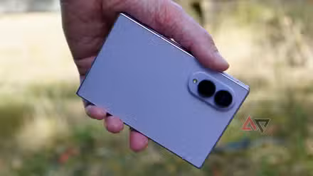 لقد اختبرت كاميرات Galaxy Z Fold 8 Ultra وRazr Fold في حدث Lego. وكان الفائز صدمة
