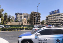 سوريا.. مخالفة مرورية تنتهي بـ “مباراة ملاكمة” في درعا (فيديو)