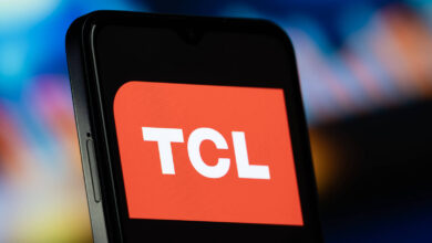 TCL تعود للأسواق مع هاتف منافس