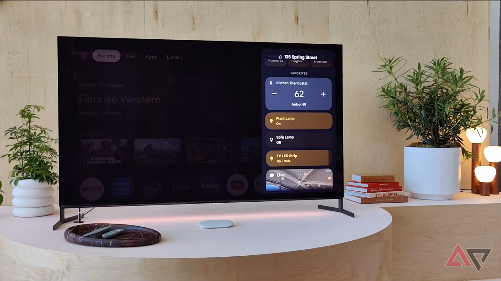 إليك ما يعنيه التوسع الهائل في محتوى Google TV Freeplay بالنسبة لقاطعي الأسلاك - صورة مميزة صورة مميزة: إليك ما يعنيه التوسع الهائل في محتوى Google TV Freeplay بالنسبة لقاطعي الأسلاك
