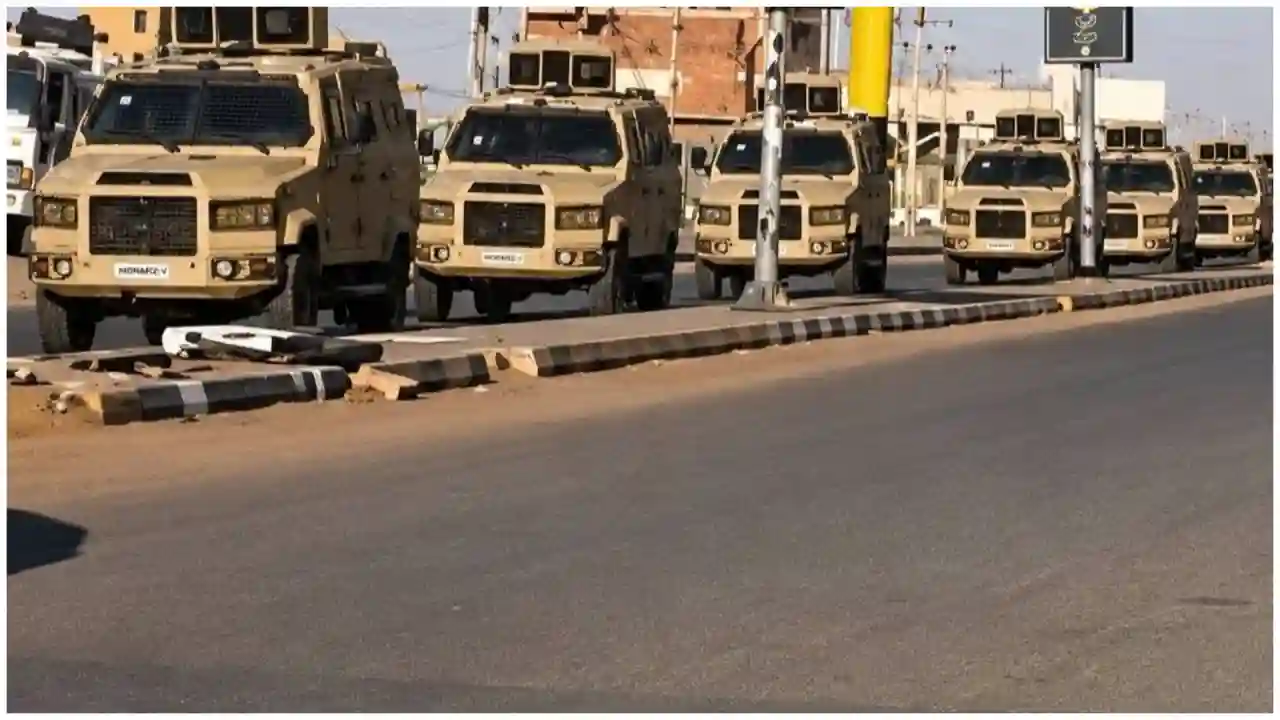 صورة مميزة: الجيش السوداني يتسلم 100 مدرعة باكستانية ومسيّرات «شاهبار»
