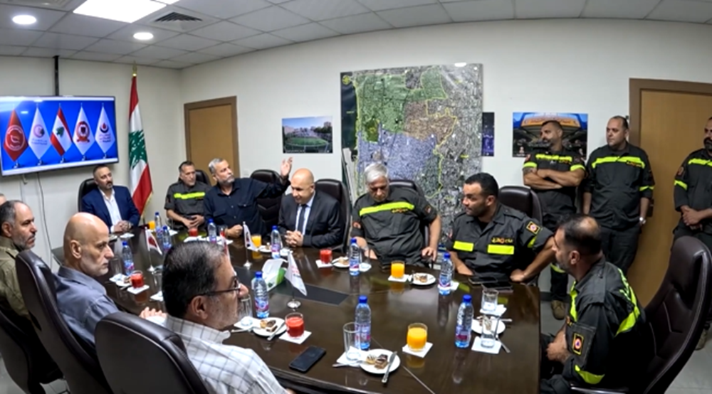 صورة مميزة: الدفاع المدني وإطفاء الضاحية يبحثان تعزيز التعاون ورفع مستوى الجهوزية