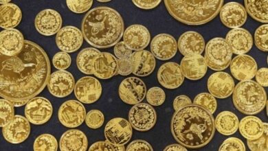 الذهب ينزل عن قمة 7 أسابيع مع قرب صدور بيانات التضخم الأمريكية الذهب ينزل عن قمة 7 أسابيع مع قرب صدور بيانات التضخم الأمريكية