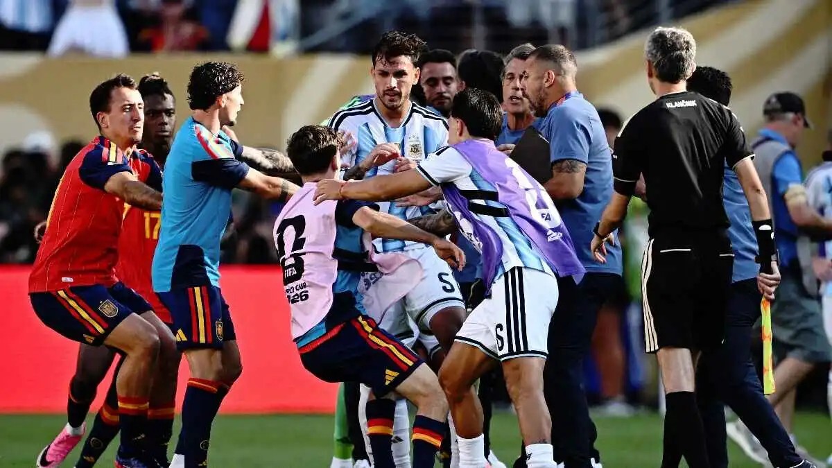 بعد قرار “فيفا”.. تحرك عاجل من الاتحاد الإسباني من أجل عقوبة غافي