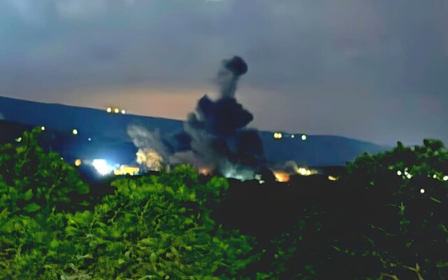تفجيران إسرائيليان في القنطرة والطيبة وغارتان استهدفتا صربين والمنصوري