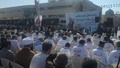 قافلة تقطع مسافة 2200 ‘كلم’ من مشهد الى كربلاء سيرا على الاقدام