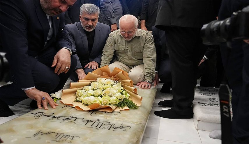 قاليباف يزور ضريح الشهيد أبو مهدي المهندس في النجف الأشرف+فيديو