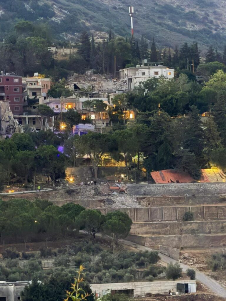بالصورة المكان المستهدف فجرا في عربصاليم
