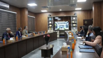 وفد من وزارة التعليم العالي السورية يبحث اندماج جامعة كوباني والاعتراف بشهاداتها