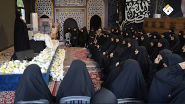تقارير مصورة | وفد معاهد سيدة نساء العالمين يجدّد العهد للسيد هاشم صفي الدين في مرقده