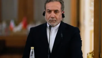 إيران تشترط إنهاء الحرب على جميع جبهات المقاومة لإعادة فتح مضيق هرمز