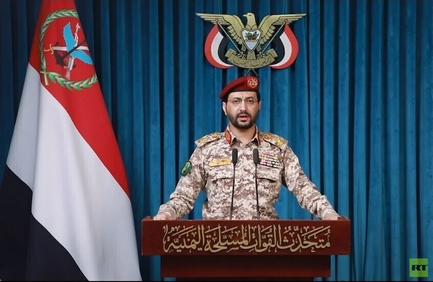 الحوثيون يعلنون استهداف الرياض بعدد كبير من الصواريخ الباليستية والمجنحة والطائرات المسيرة
