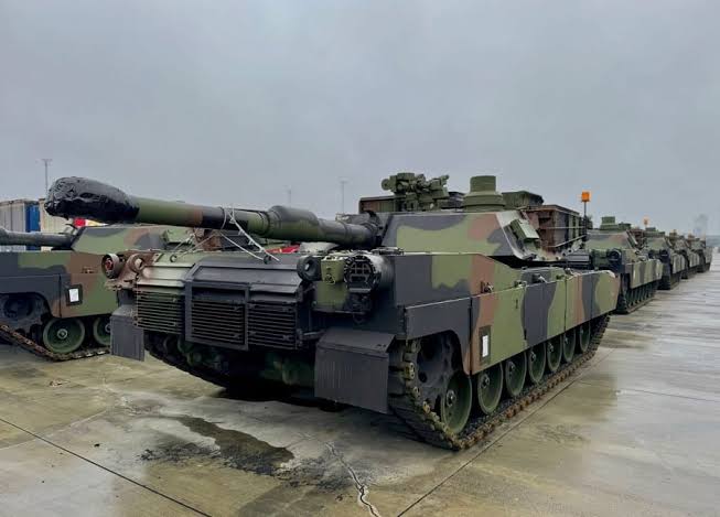 الفرقة الرابعة للمشاة الأمريكية تستبدل دباباتها M1A2 Abrams بمدرعات “سترايكر” الفرقة الرابعة للمشاة الأمريكية تستبدل دباباتها M1A2 Abrams بمدرعات “سترايكر”
