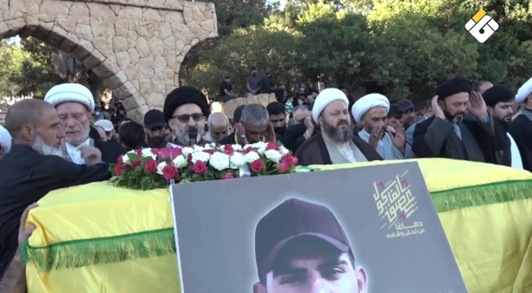 تقرير مصور | الهرمل تشيّع الشهيد عبد الله حسين الحسيني بمشاركة حاشدة من أهالي المدينة