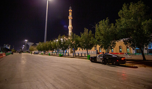 هجمات حوثية على السعودية بصواريخ باليستية ومسيّرات: مصابان وأضرار بمبان ومركبات