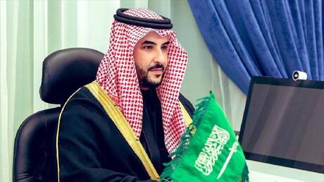 وزير الدفاع السعودي يبحث الشراكة الدفاعية مع أمريكا وفرنسا