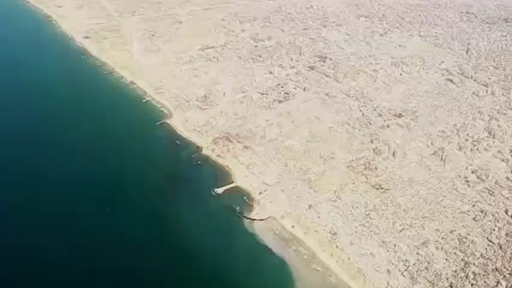 مشاهد جوية توثق حجم الدمار الهائل الذي خلفته الحرب الإسرائيلية على قطاع غزة
