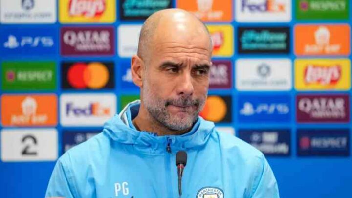 رغم إدانة مانشستر سيتي.. غوارديولا يدرس الحضور في ملعب “الاتحاد”