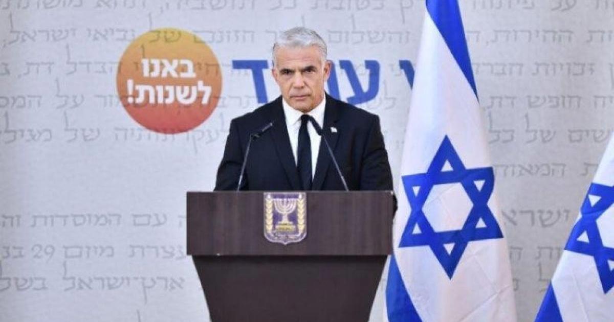 لابيد يفضح نتنياهو: أمن الاحتلال ليس ديكورًا لانتخاباته