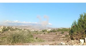 تفجير إسرائيلي استهدف أطراف بلدة بني حيان وقصف مدفعي طاول المحمودية