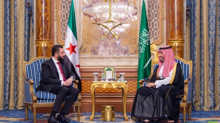 الشرع وولي العهد السعودي يبحثان في الرياض المستجدات الإقليمية