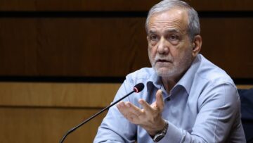 الرئيس الإيراني يعتبر “تحالف مكة” خطوة إلى الأمام ويعلن استعداد بلاده للانضمام إليه
