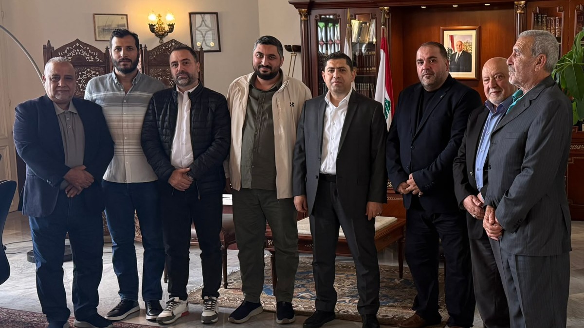 المحافظ مكاوي يبدي استعداده لتسهيل تراخيص الطاقة الشمسية وصناعيو الضاحية يطالبون بمراجعة الرسوم البلدية - صورة مميزة المحافظ مكاوي يبدي استعداده لتسهيل تراخيص الطاقة الشمسية وصناعيو الضاحية يطالبون بمراجعة الرسوم البلدية