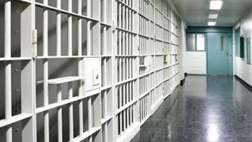 سجناء سياسيون تونسيون معارضون ينضمون إلى المضربين عن الطعام