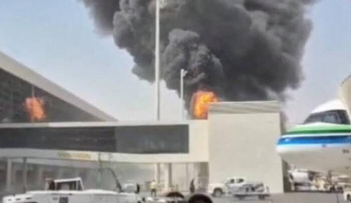 مقتل 12 شخصاً وإصابة المئات في هجوم على مطار الرياض