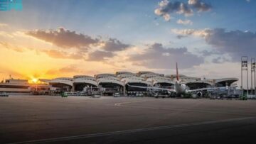 السعودية: استهداف مطار الملك خالد الدولي يوقف العمليات مؤقتاً