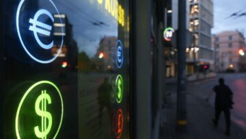اليورو يتجه لإنهاء خمسة أسابيع من الخسائر مع تراجع الدولار