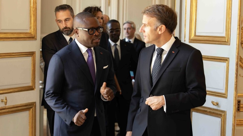 بنين تطالب فرنسا بإعادة كنوزها الثقافية — RT Africa