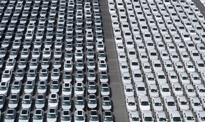 مسؤول أوروبي: اتفقنا مع الصين على خفض صادرات السيارات الهجينة للنصف