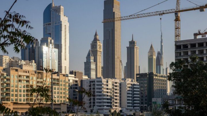 وسط فتور العقارات.. دبي تضخ 1.4 مليار دولار في مركزها المالي