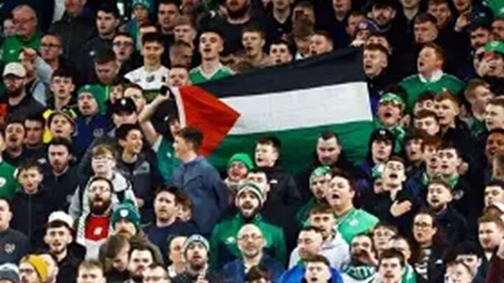 متظاهرون في دبلن يطالبون أيرلندا بمقاطعة مباراة إسرائيل في دوري الأمم الأوروبية