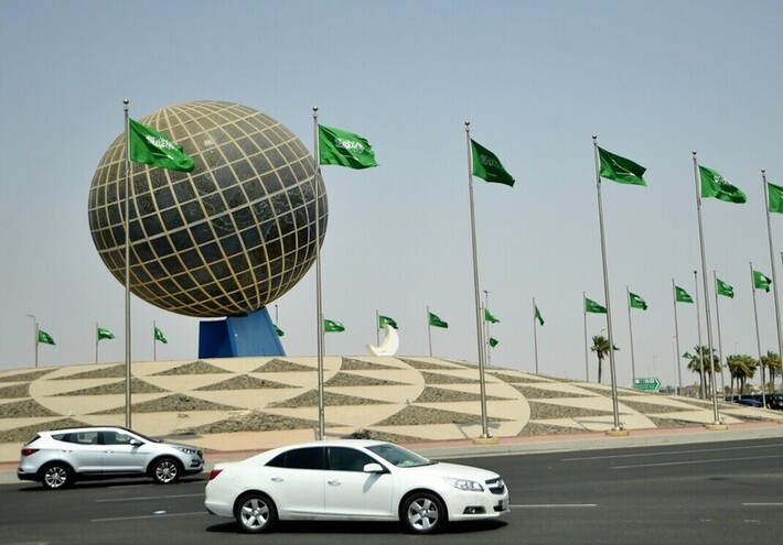 الدفاع المدني السعودي يعلن زوال الخطر عن أبها بعد إطلاق إنذار تحذيري