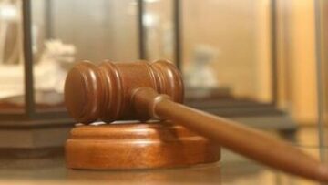 السلطات الجزائرية تضبط عصابة لتجنيس “الحراقة” من جنسيات إفريقية