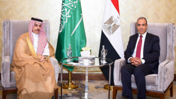 مصر والسعودية ترسمان خطوطا حمراء في البحر الأحمر والسودان