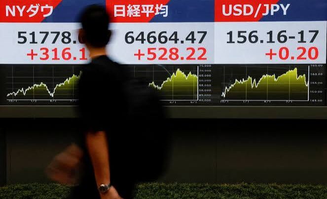 الأسهم في طوكيو تهبط بأكثر من 5% وسيول تتراجع بنسبة 8%