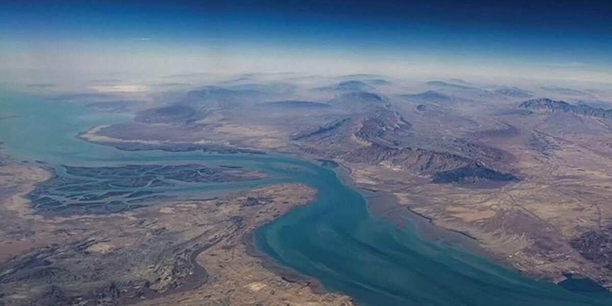 إيران: لن يعود مضيق هرمز إلى وضعه السابق