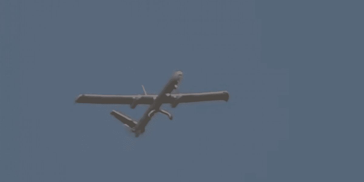 الحرس الثوري يسقط طائرة “هيرميس” في سماء طهران