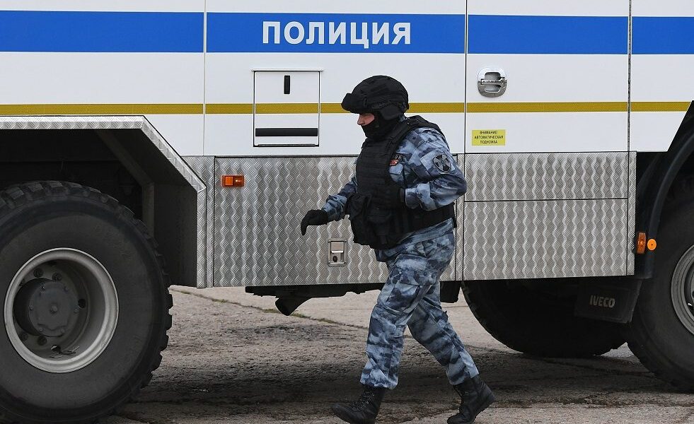 الشرطة تعتقل مراهقا نفذ تفجيرا في أحد مصارف العاصمة موسكو