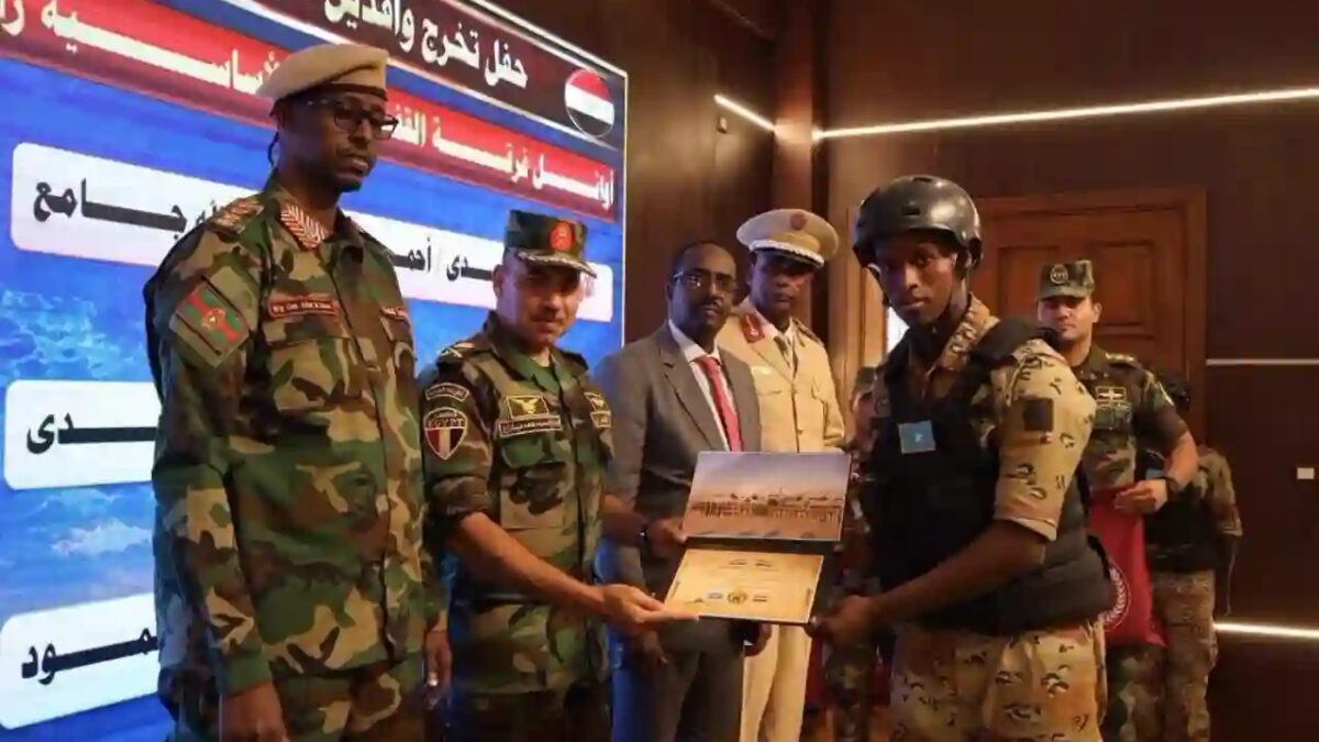 القوات الخاصة الصومالية تتدرب في مصر على مهام الكوماندوز والمظلات