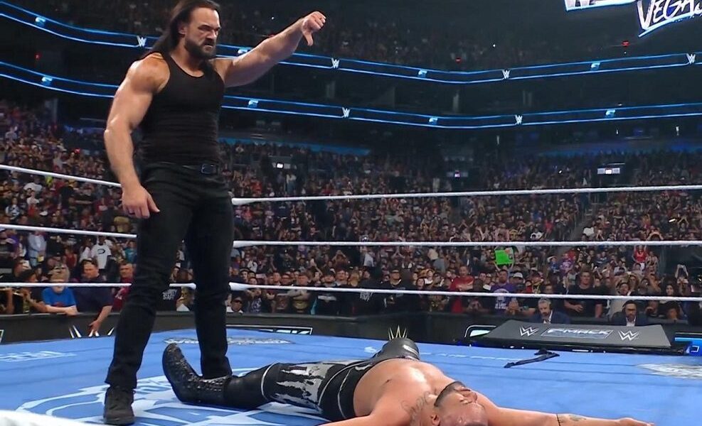 بعد انسحابه من WWE.. ماكنتاير يعود ويثأر من فاتو (فيديو)