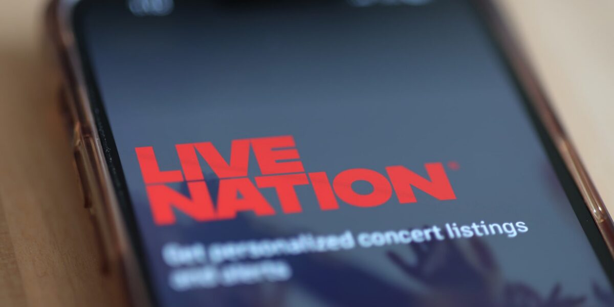 توافق الشركة الأم لـ Ticketmaster Live Nation على تسوية وزارة العدل لمكافحة الاحتكار